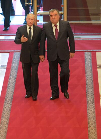 President Vladimir Putin attends CIS Heads of State Council meeting in Dushanbe