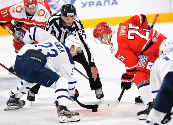 Russia Ice Hockey Avtomobilist - Dynamo