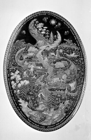 Palekh lacquer miniature