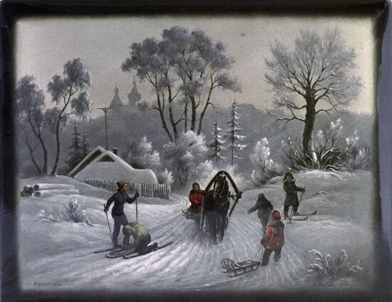 Fedoskino lacquer miniature