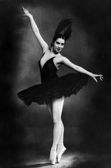 Ballet dancer Olga Moiseyeva