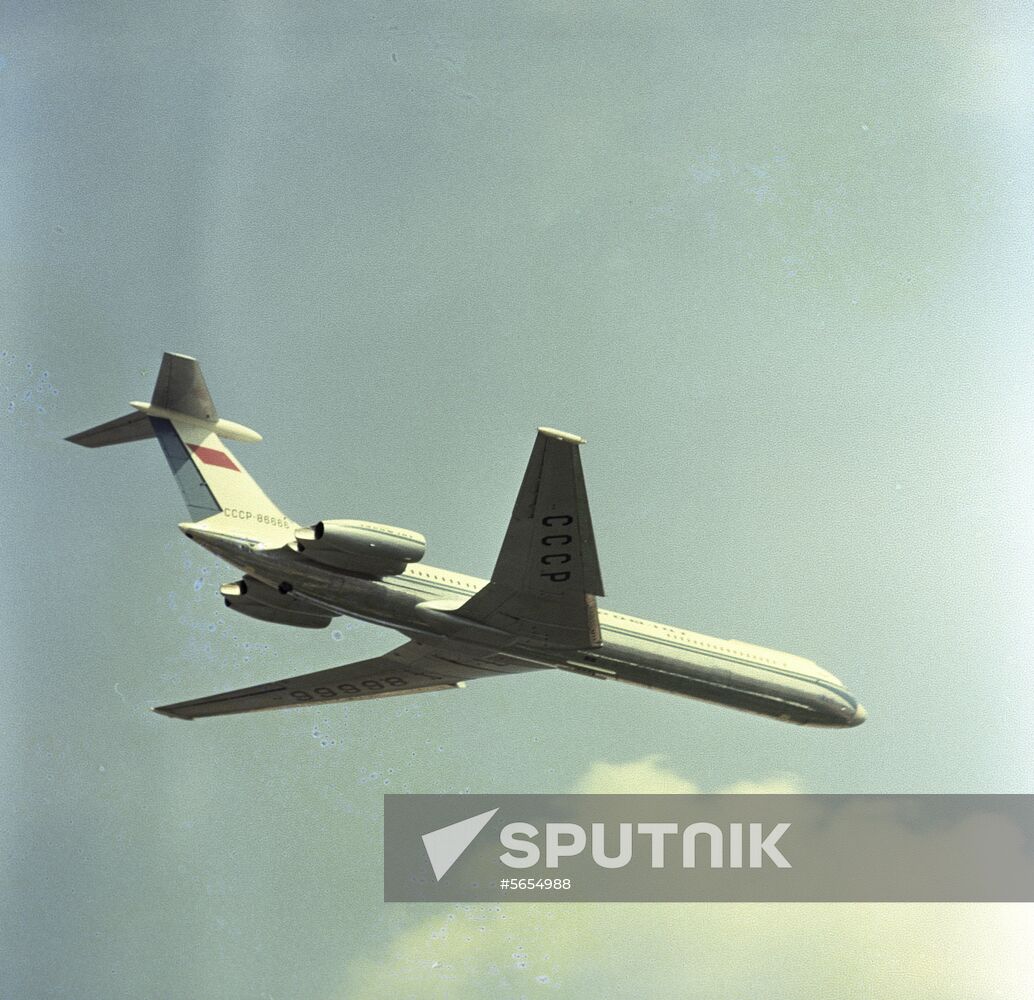 Soviet Il-62 plane