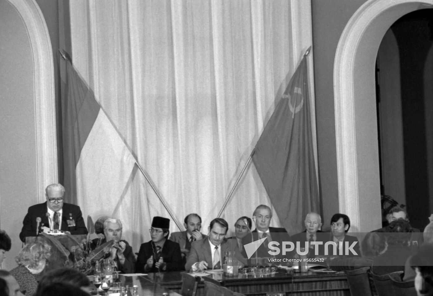 Soviet-Indonesian friendship meeting