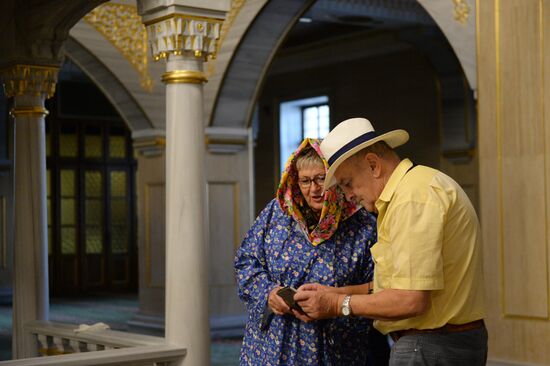 Golden Eagle train arrives in Grozny
