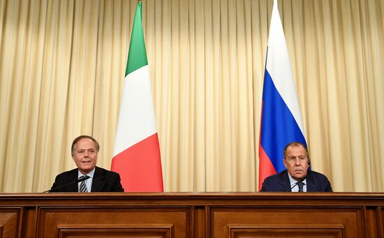 Russia Italy