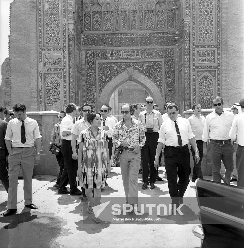 Canadian Prime Minister Pierre Trudeau visits USSR