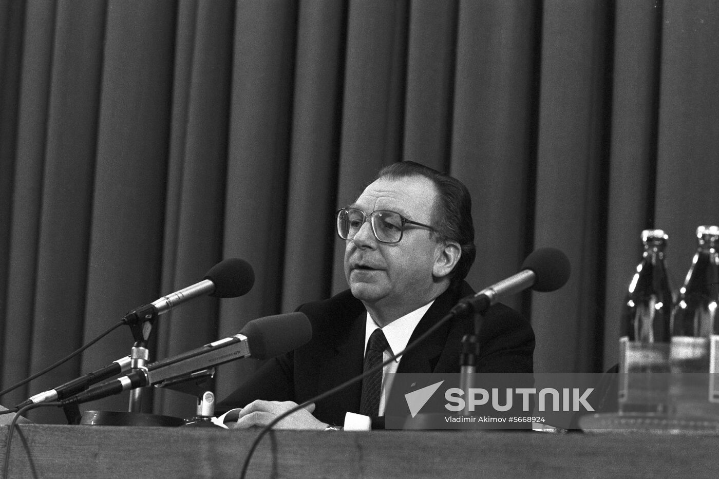 German delegation visits USSR