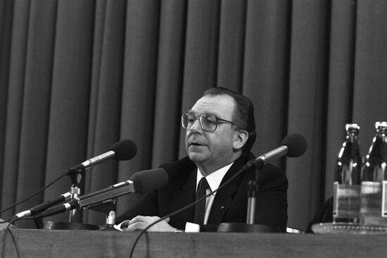 German delegation visits USSR
