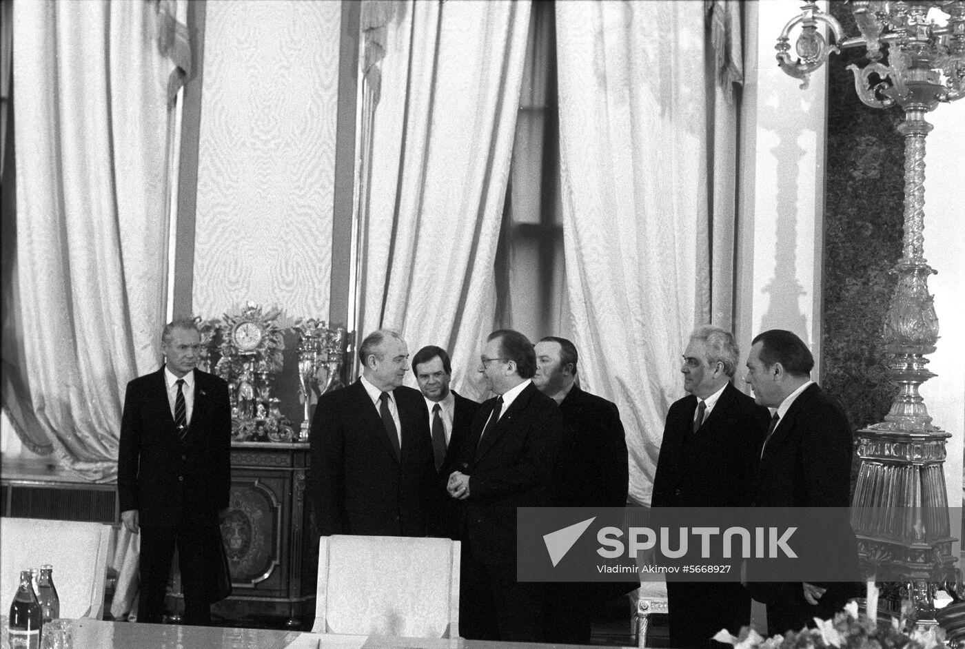 German delegation visits USSR