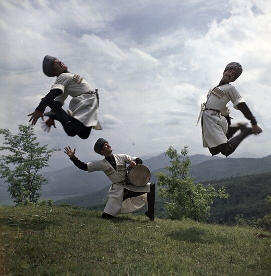 Adygei national dance Islamei