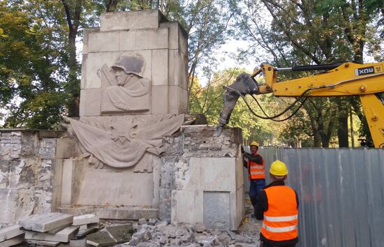 Poland Russia Soviet Monument