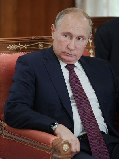 President Vladimir Putin meets with Egyptian President Abdel Fattah el-Sisi