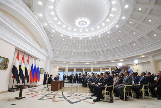 President Vladimir Putin meets with Egyptian President Abdel Fattah el-Sisi