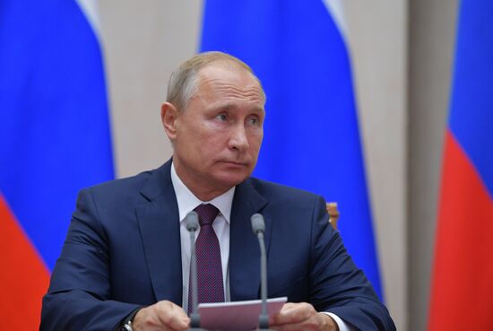 President Vladimir Putin meets with Egyptian President Abdel Fattah el-Sisi