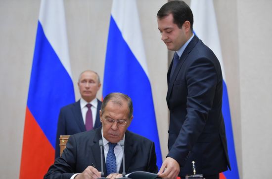 President Vladimir Putin meets with Egyptian President Abdel Fattah el-Sisi