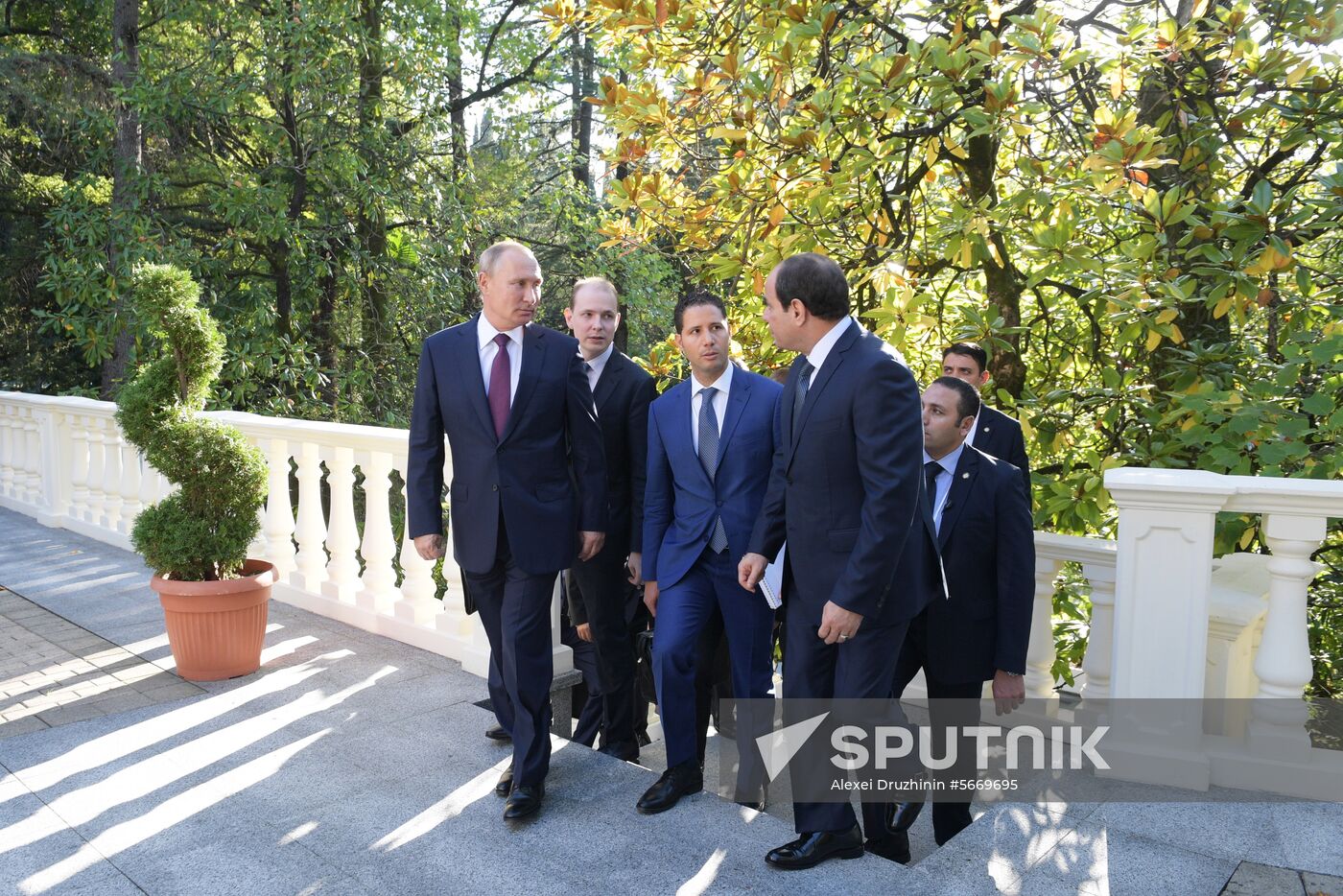 President Vladimir Putin meets with Egyptian President Abdel Fattah el-Sisi