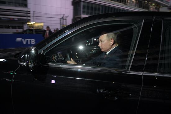 President Vladimir Putin meets with Egyptian President Abdel Fattah el-Sisi