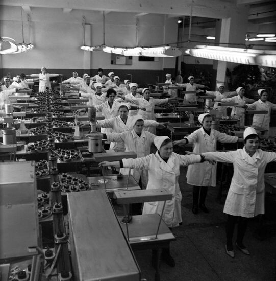 On the job gymnastics at plant Teplokontrol