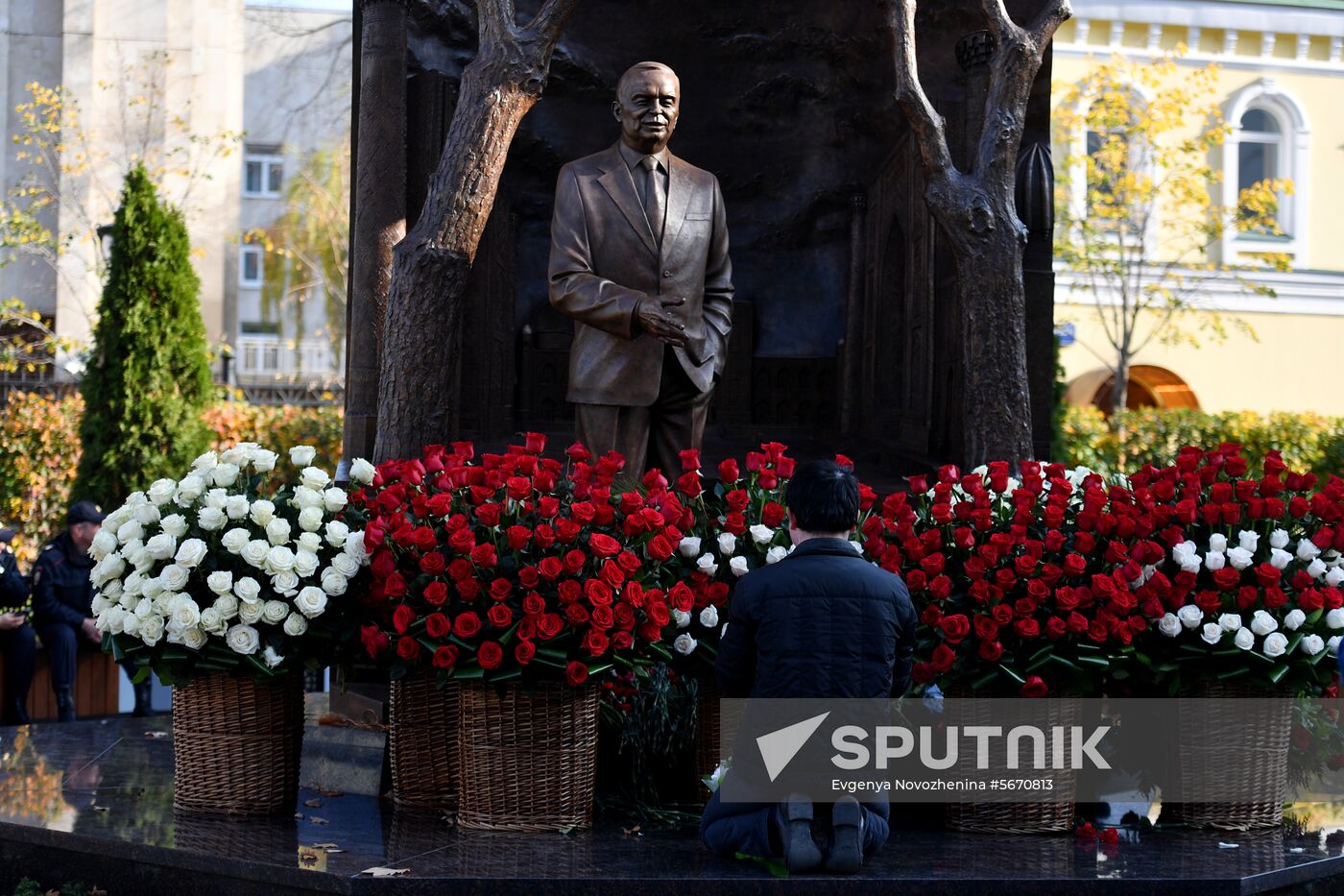 Russia Uzbekistan Karimov Statue