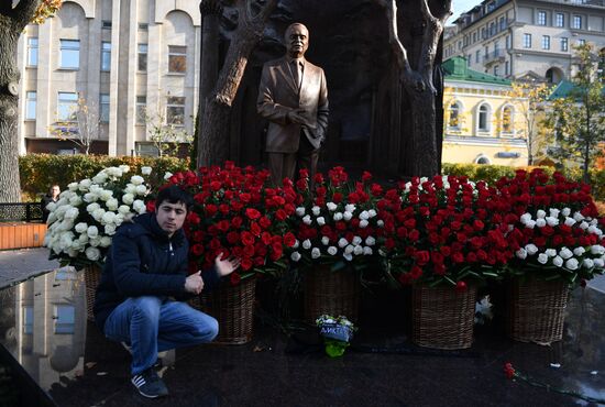 Russia Uzbekistan Karimov Statue