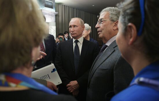 President Putin attends Valdai Club meeting