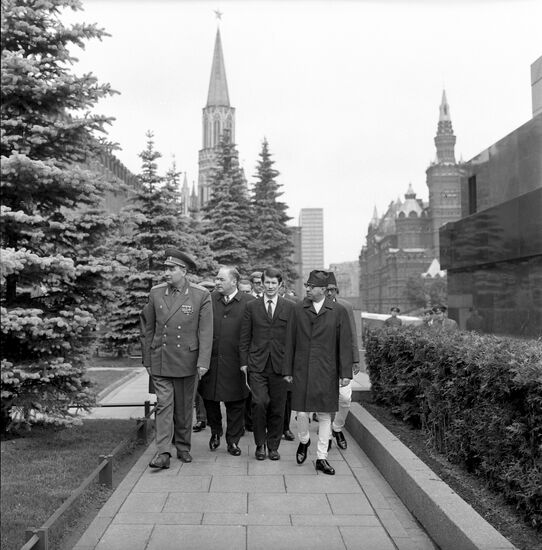 King of Nepal visits USSR