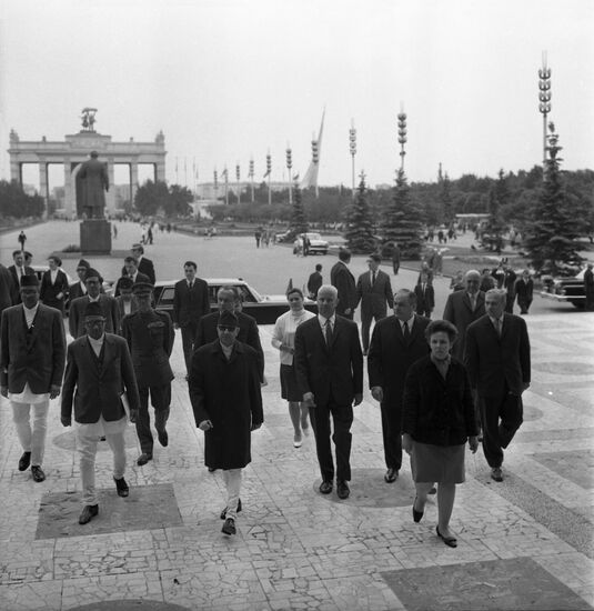 King of Nepal visits USSR