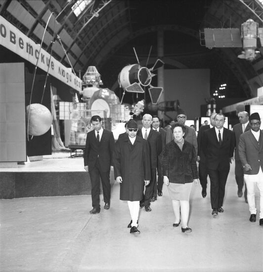 King of Nepal visits USSR
