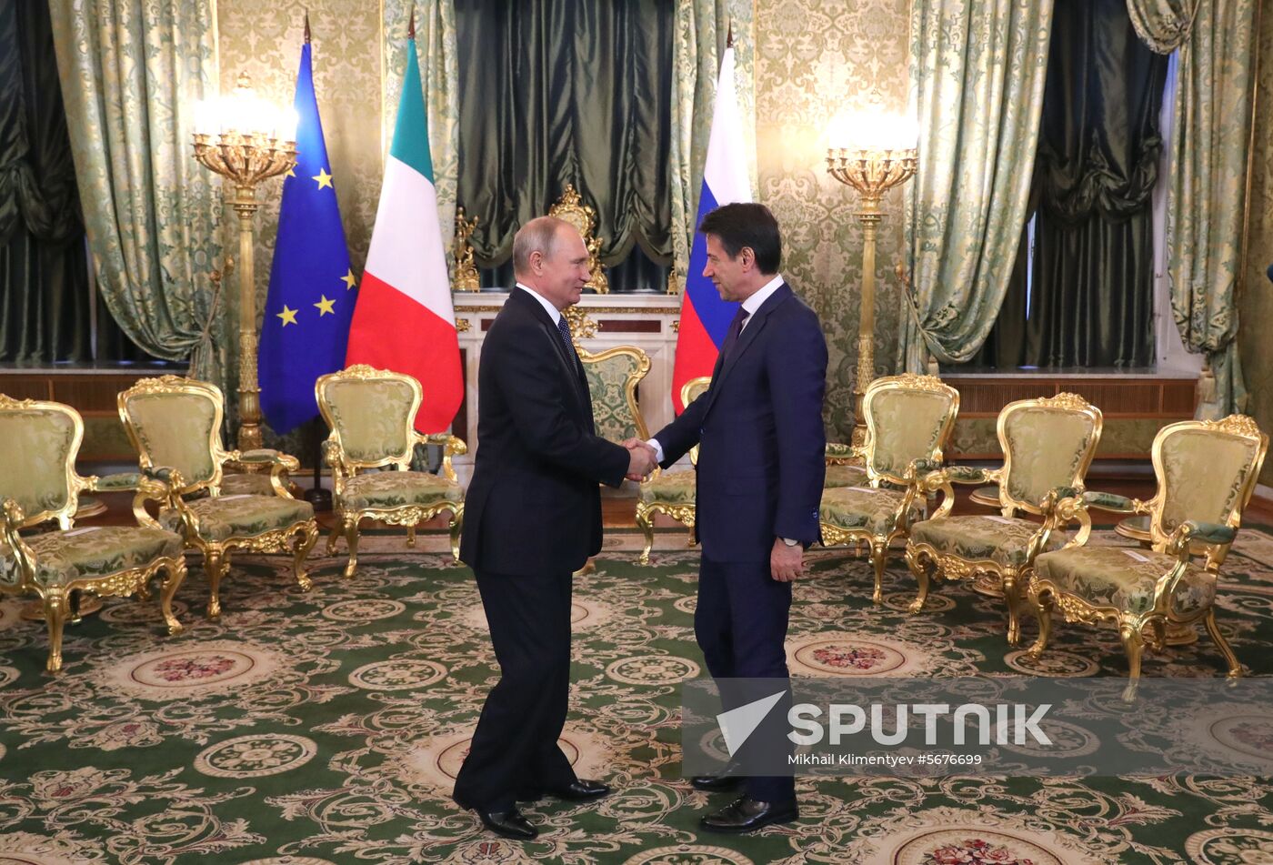 President Vladimir Putin meets with Italian Prime Minister Giuseppe Conte
