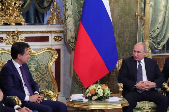 President Vladimir Putin meets with Italian Prime Minister Giuseppe Conte