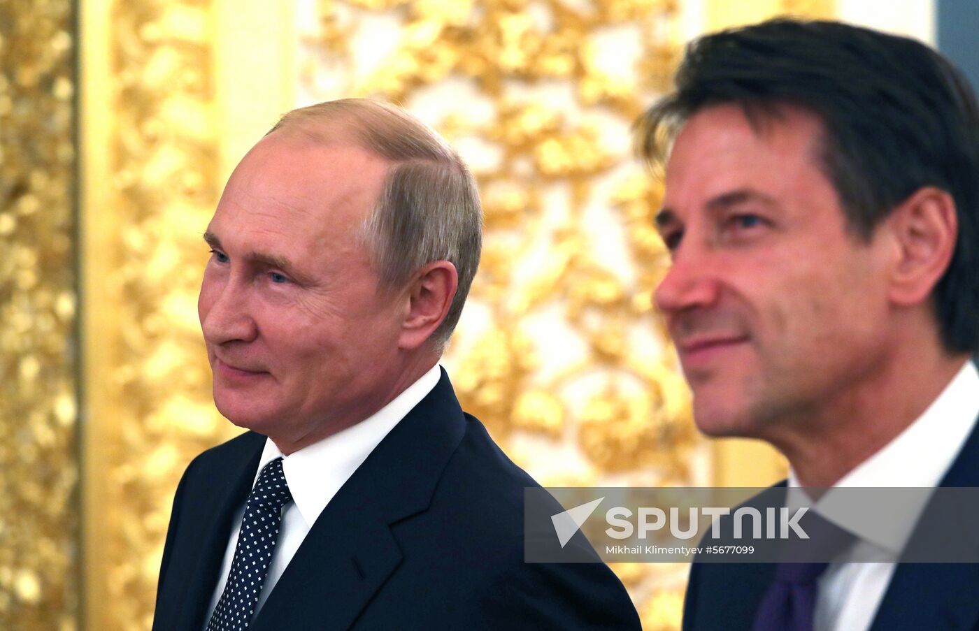 President Vladimir Putin meets with Italian Prime Minister Giuseppe Conte