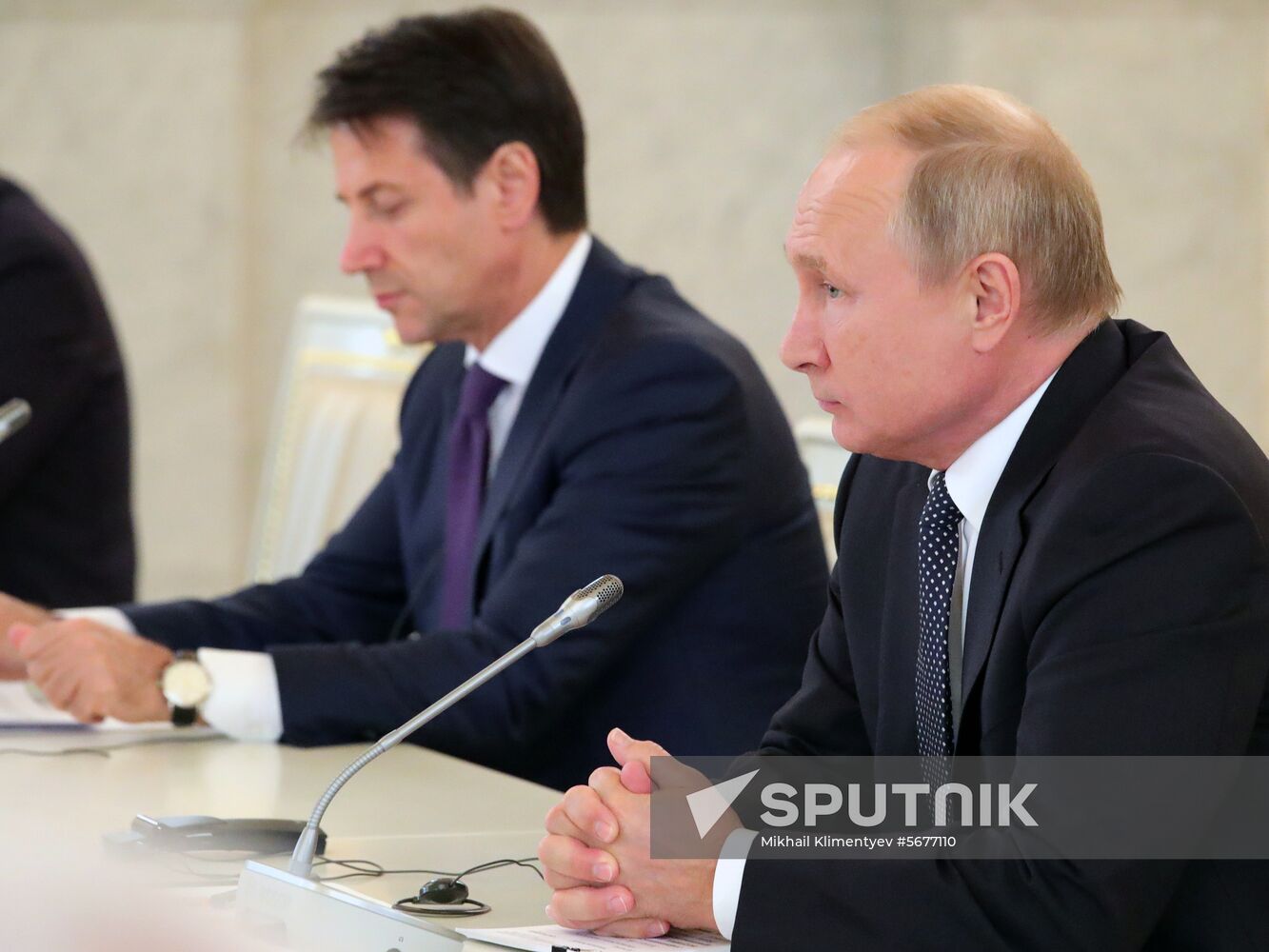 President Vladimir Putin meets with Italian Prime Minister Giuseppe Conte