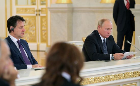President Vladimir Putin meets with Italian Prime Minister Giuseppe Conte