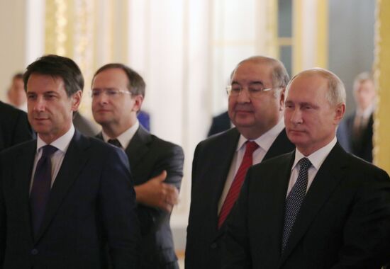 President Vladimir Putin meets with Italian Prime Minister Giuseppe Conte