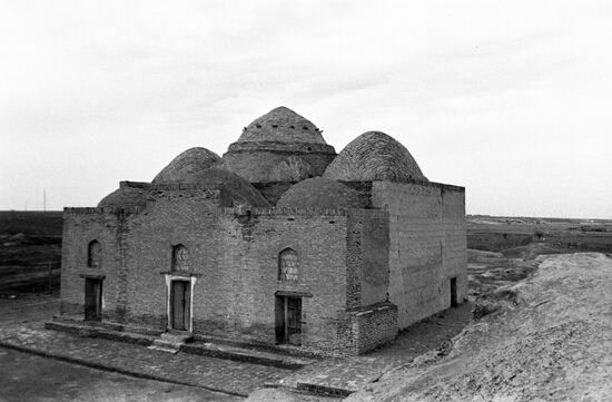 Degarron Mosque in Uzbekistan