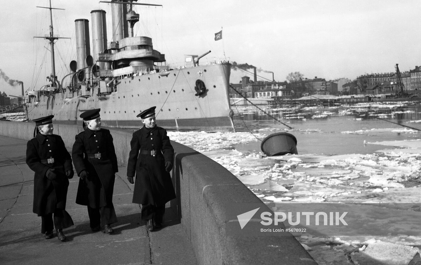 Students of Nakhimov Naval Institute