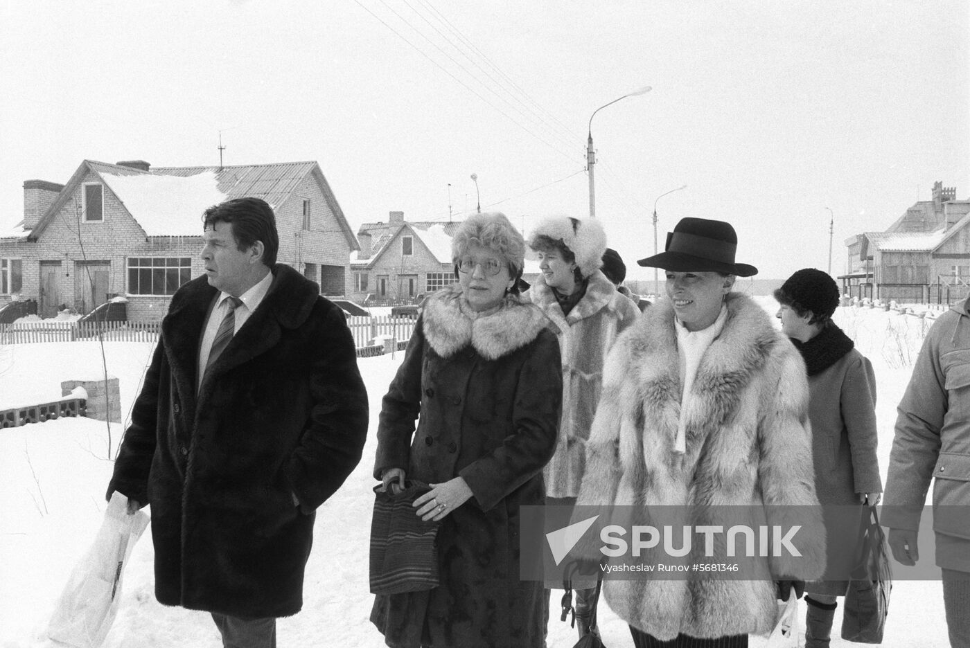 Czechoslovak delegation visits USSR