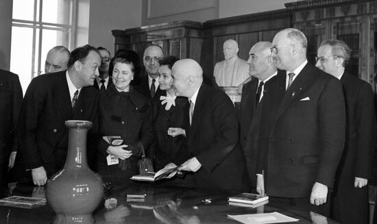 French parliamentarians at Moscow State University