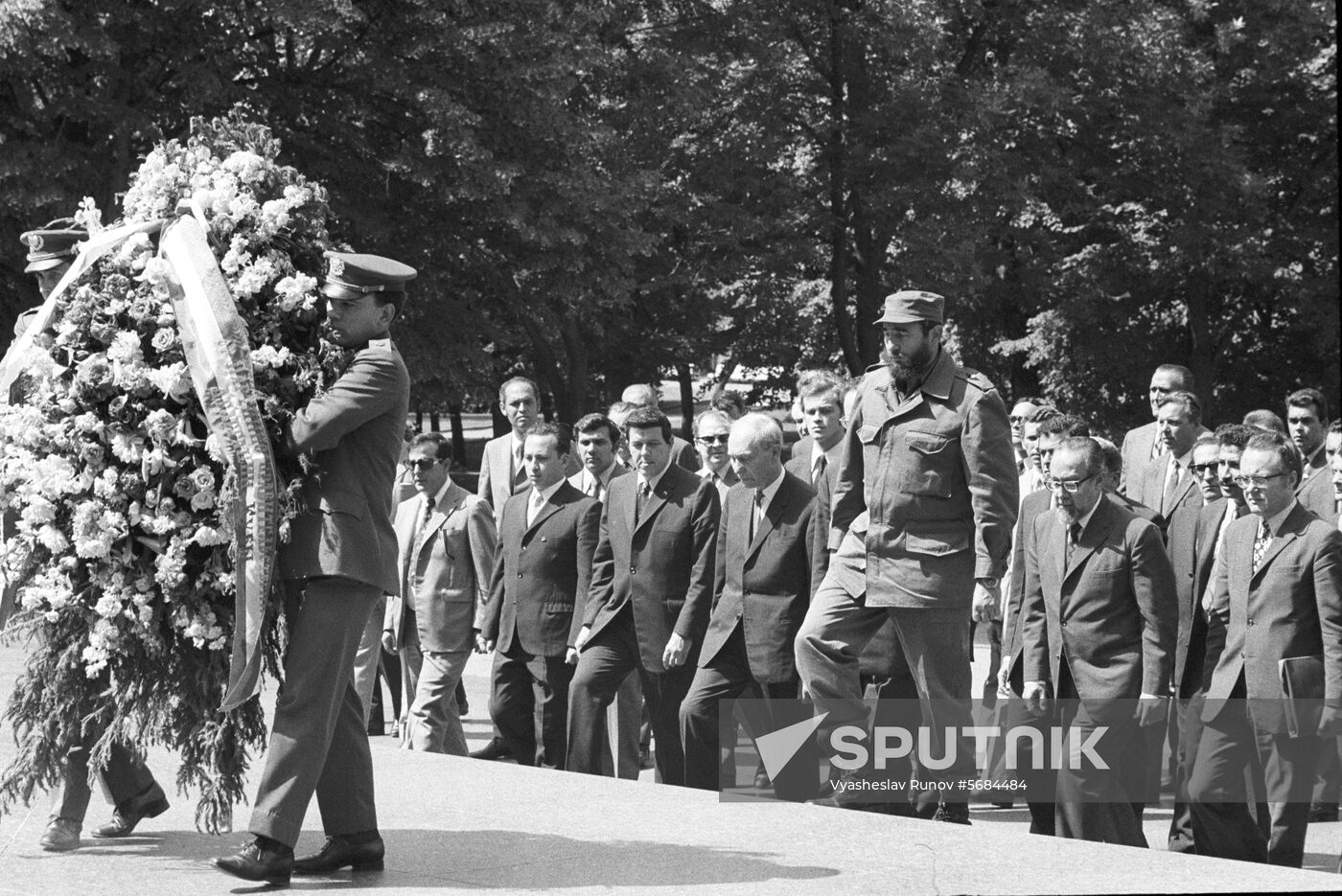 Cuban governmental delegation visits USSR