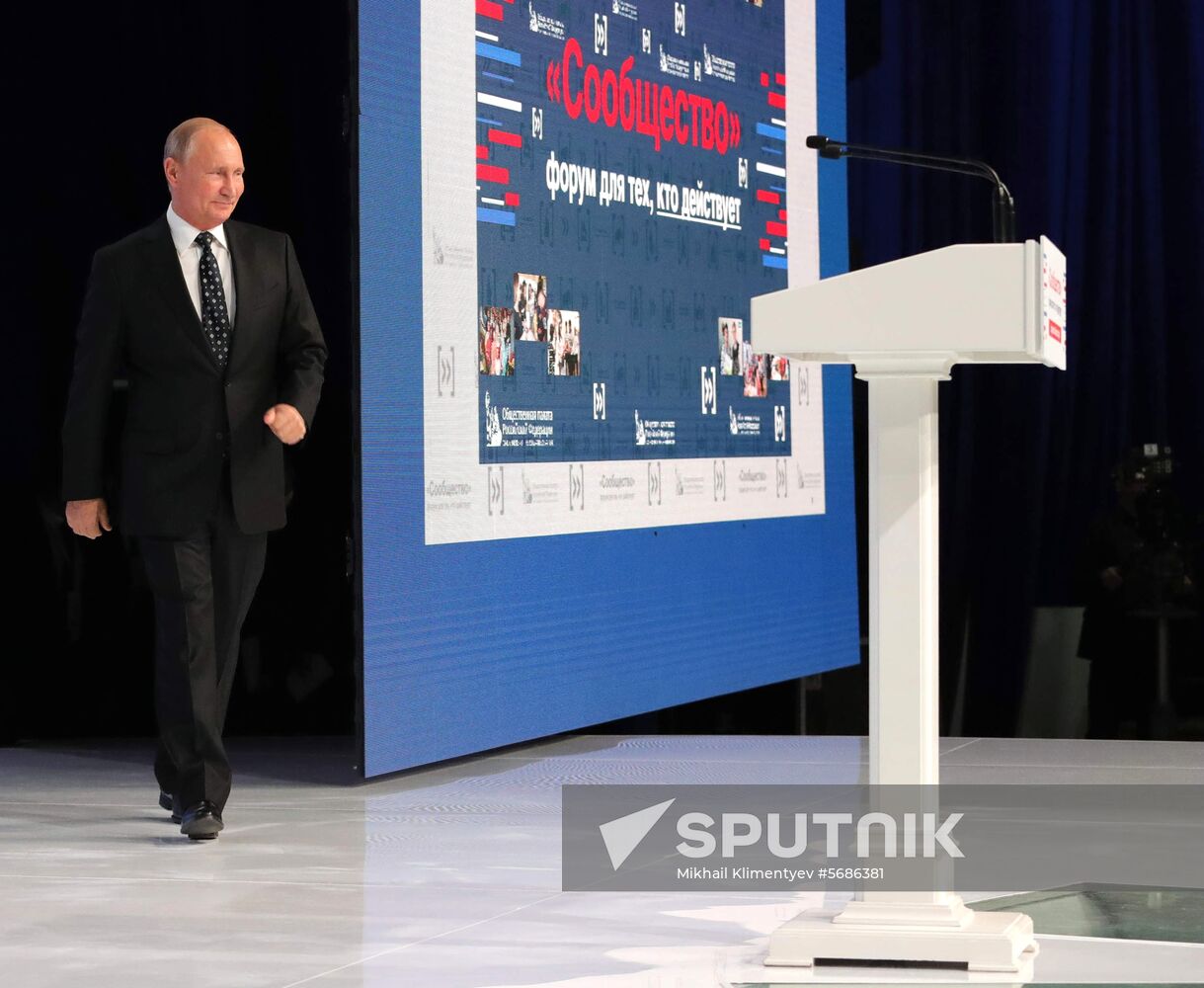 Russian President Vladimir Putin takes part in work of Soobshchestvo active citizens' forum