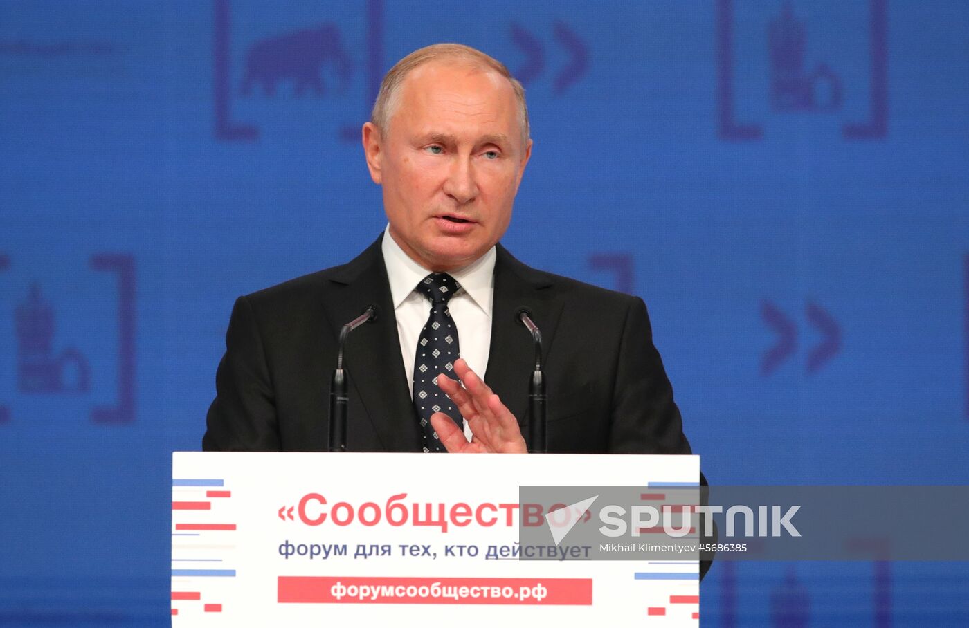 Russian President Vladimir Putin takes part in work of Soobshchestvo active citizens' forum