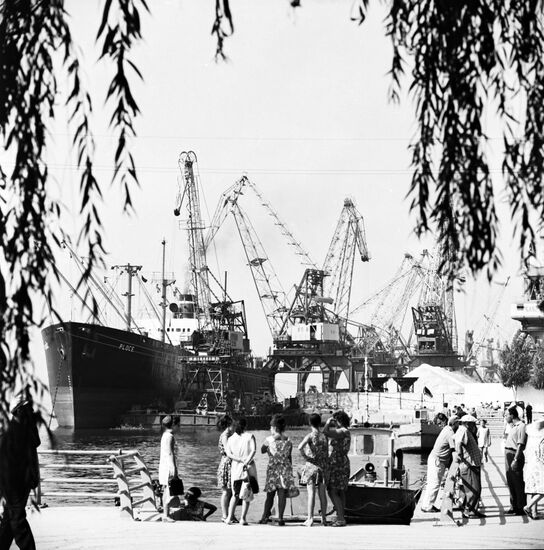 Kherson river port