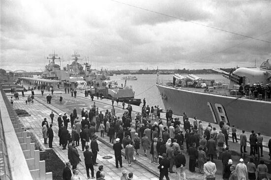 Swedish war ships at the Riga port