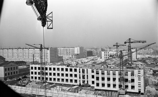 Construction of new buildings in Moscow