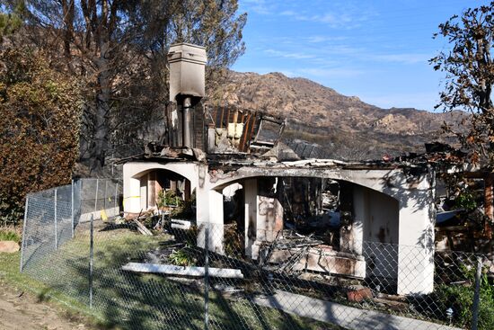 Consequences of wildfires in California