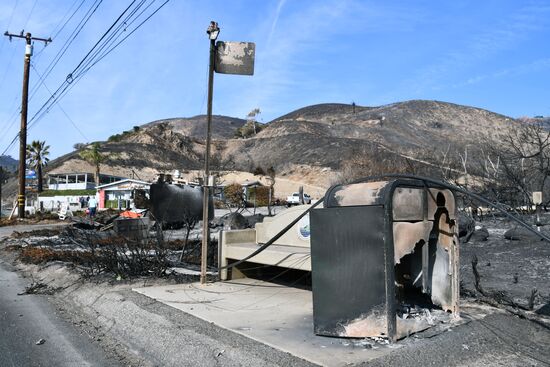 Consequences of wildfires in California