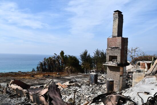 Consequences of wildfires in California