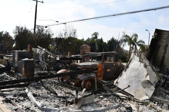 Consequences of wildfires in California