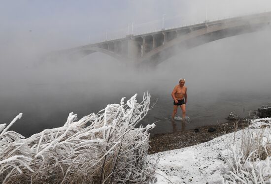 Russia Winter Swimming