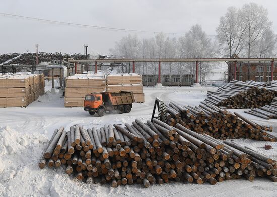 Russia Wood